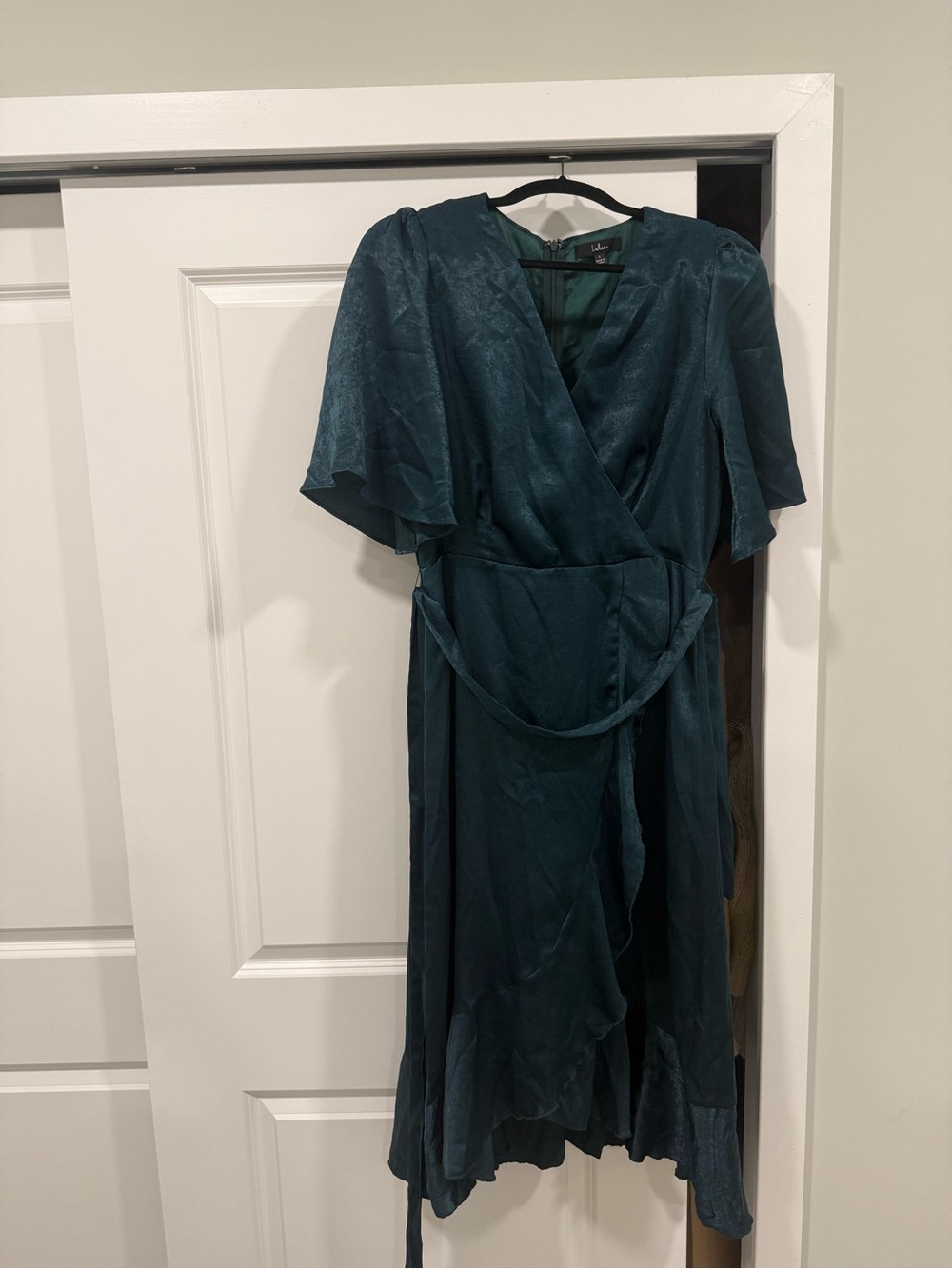 Lulu’s Wrap Midi Dress in Teal Green - Women's- never worn, no tag